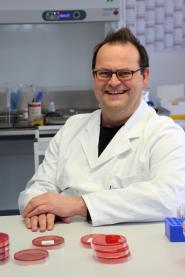Prof. Dr. E. Glocker